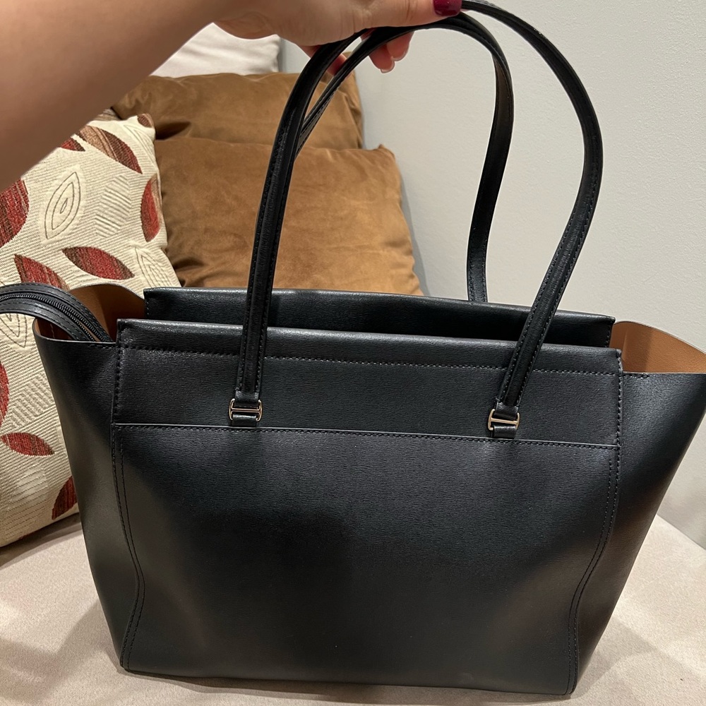 Like New Tory Burch Tote - Picture 7 of 9
